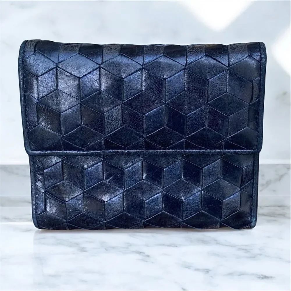 Cole Haan Woman's Black Weave Bifold Leather Wallet EUC